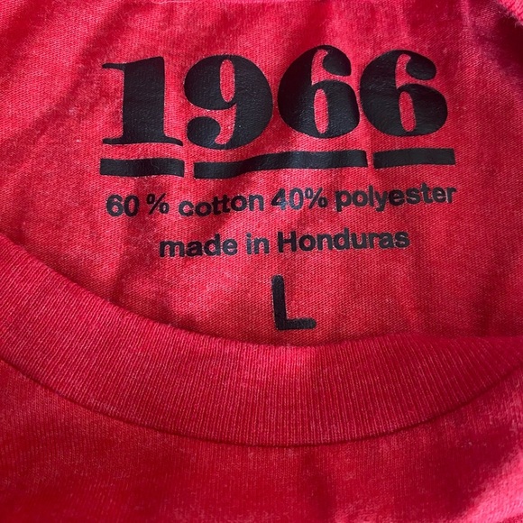 Red Men's T-Shirt Size L - Picture 4 of 7